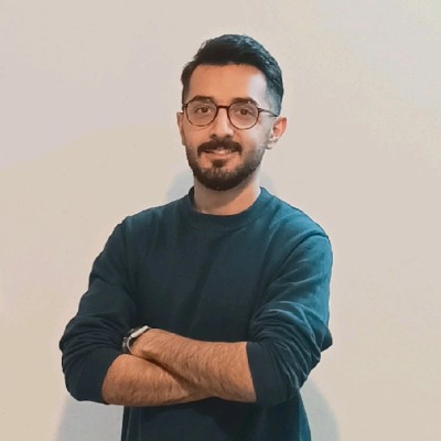 علی